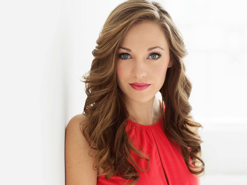 Laura Osnes